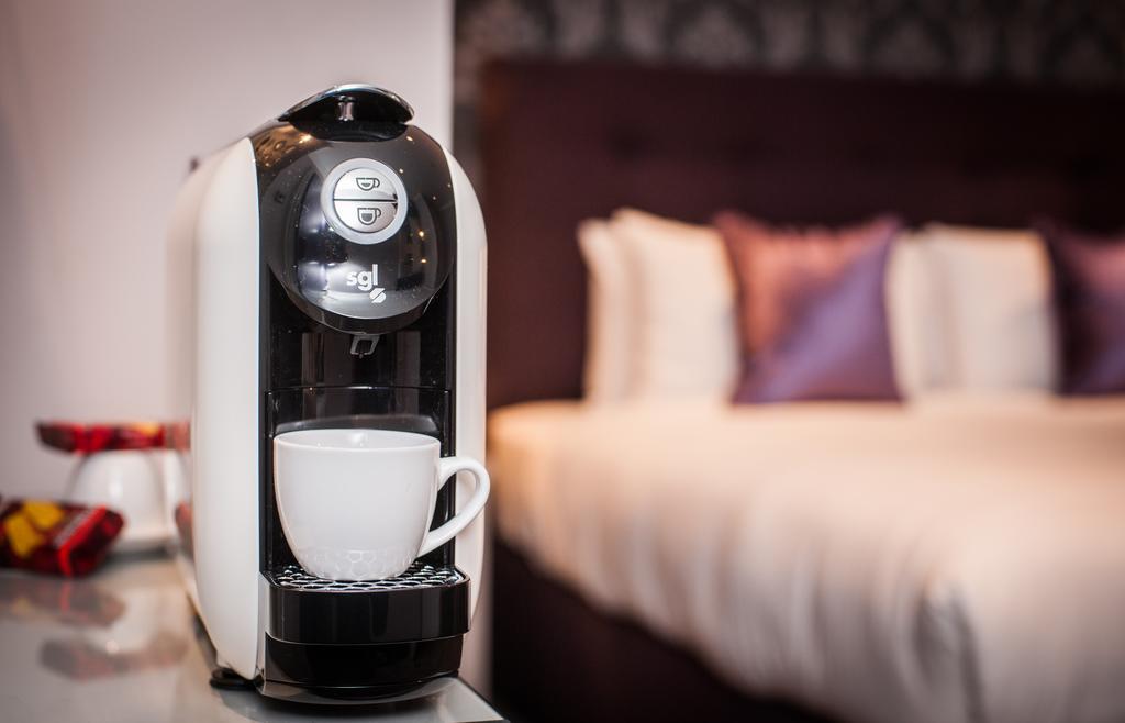 12Th Lock Boutique Hotel Касълнок Екстериор снимка
