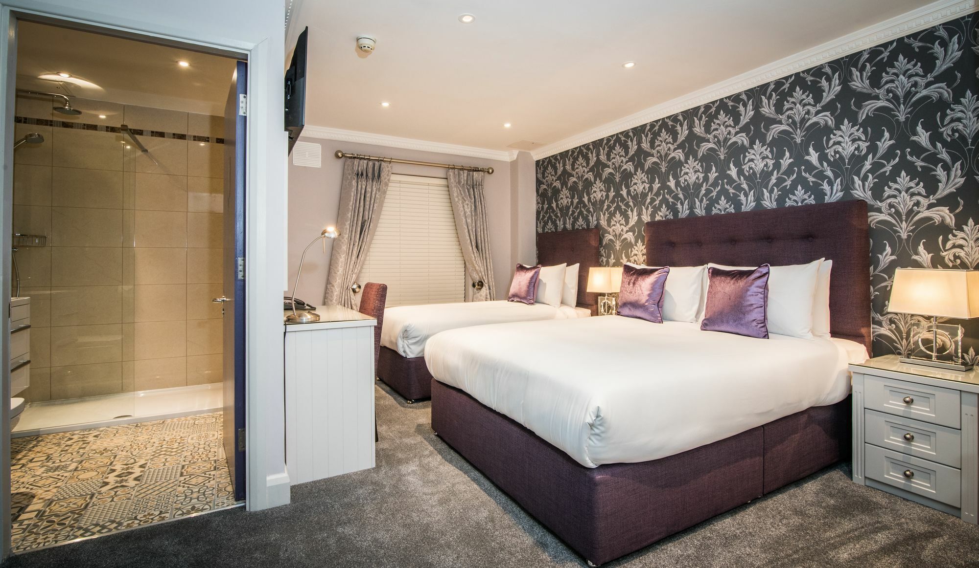 12Th Lock Boutique Hotel Касълнок Екстериор снимка