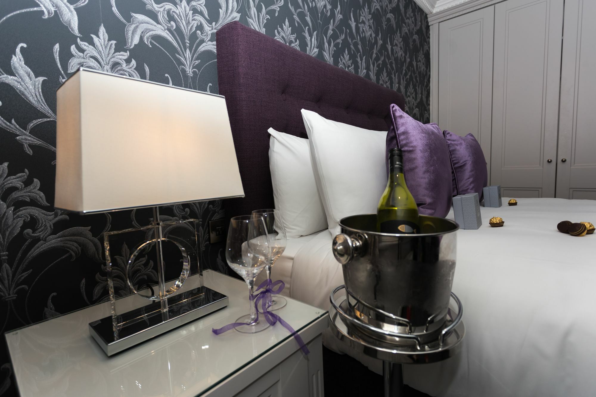 12Th Lock Boutique Hotel Касълнок Екстериор снимка