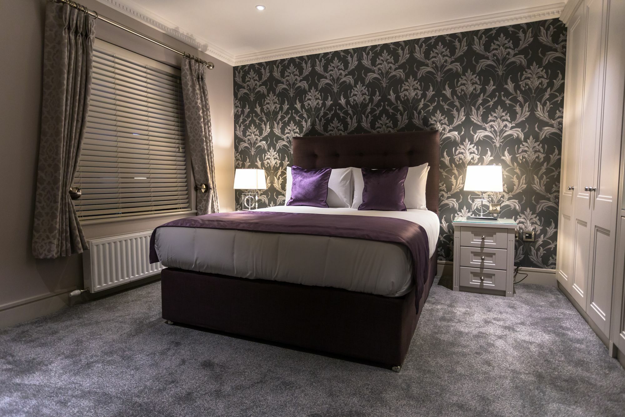 12Th Lock Boutique Hotel Касълнок Екстериор снимка